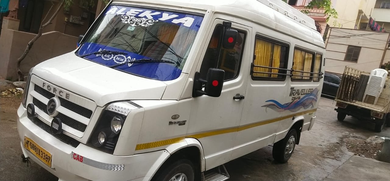 hyderabad to arunachalam tempo traveller